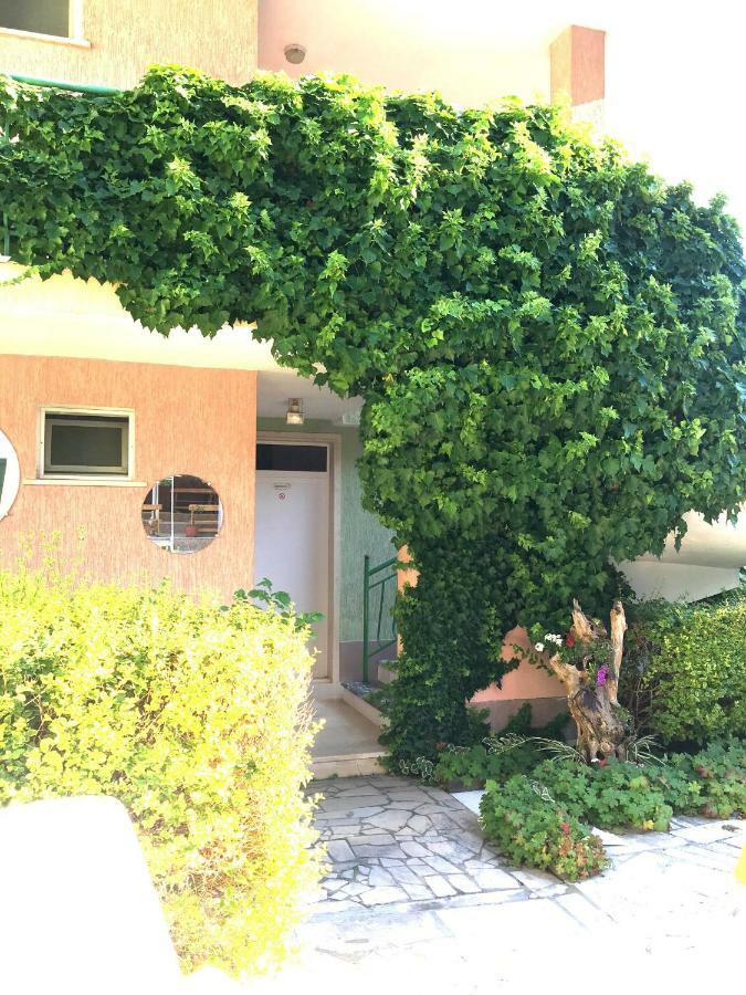 Duplex Apartments Sveti Vlas Luaran gambar